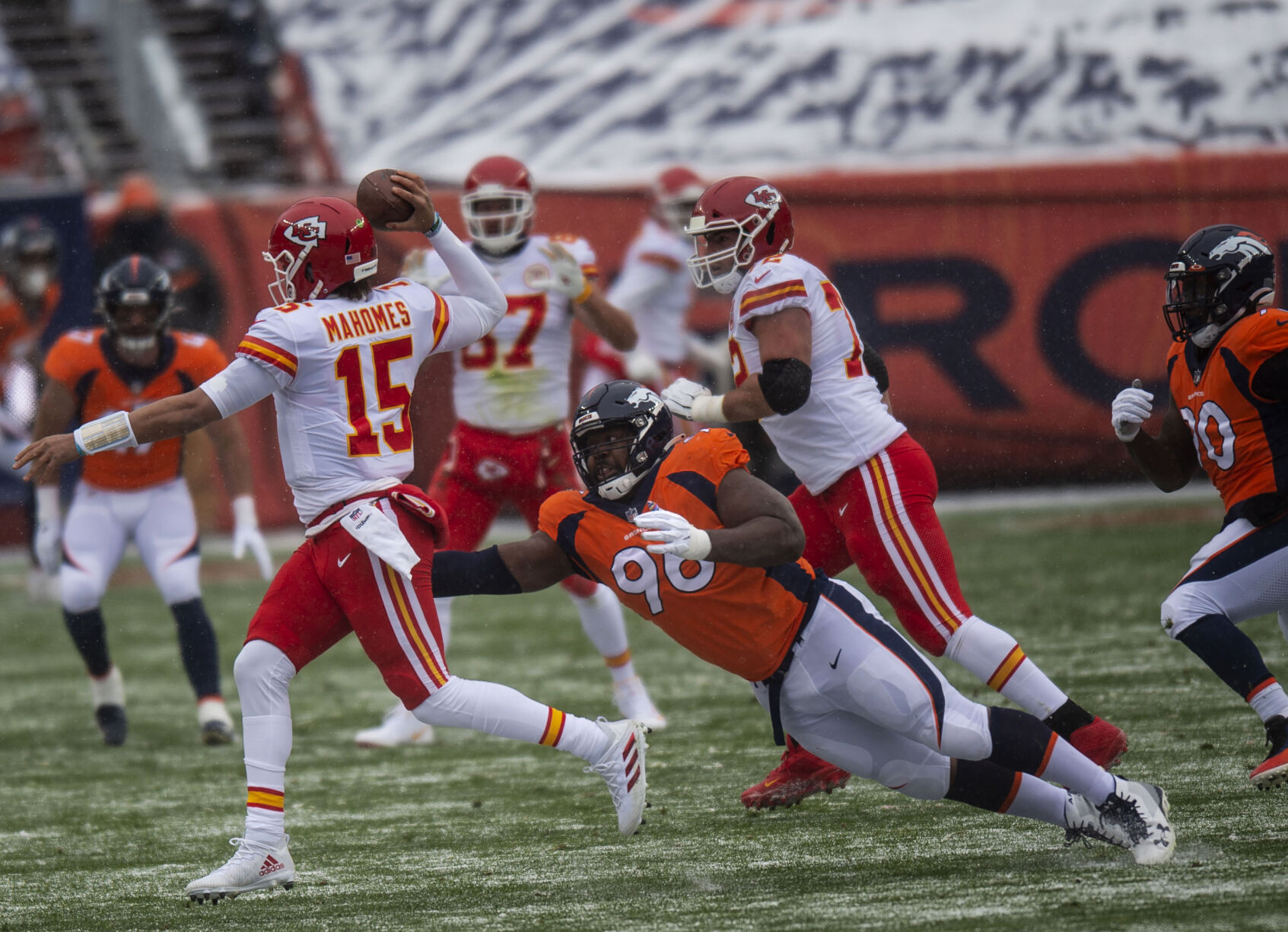 102620-s-broncos 03.jpg